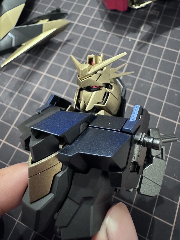 初めてツインアイ自作して失敗した図