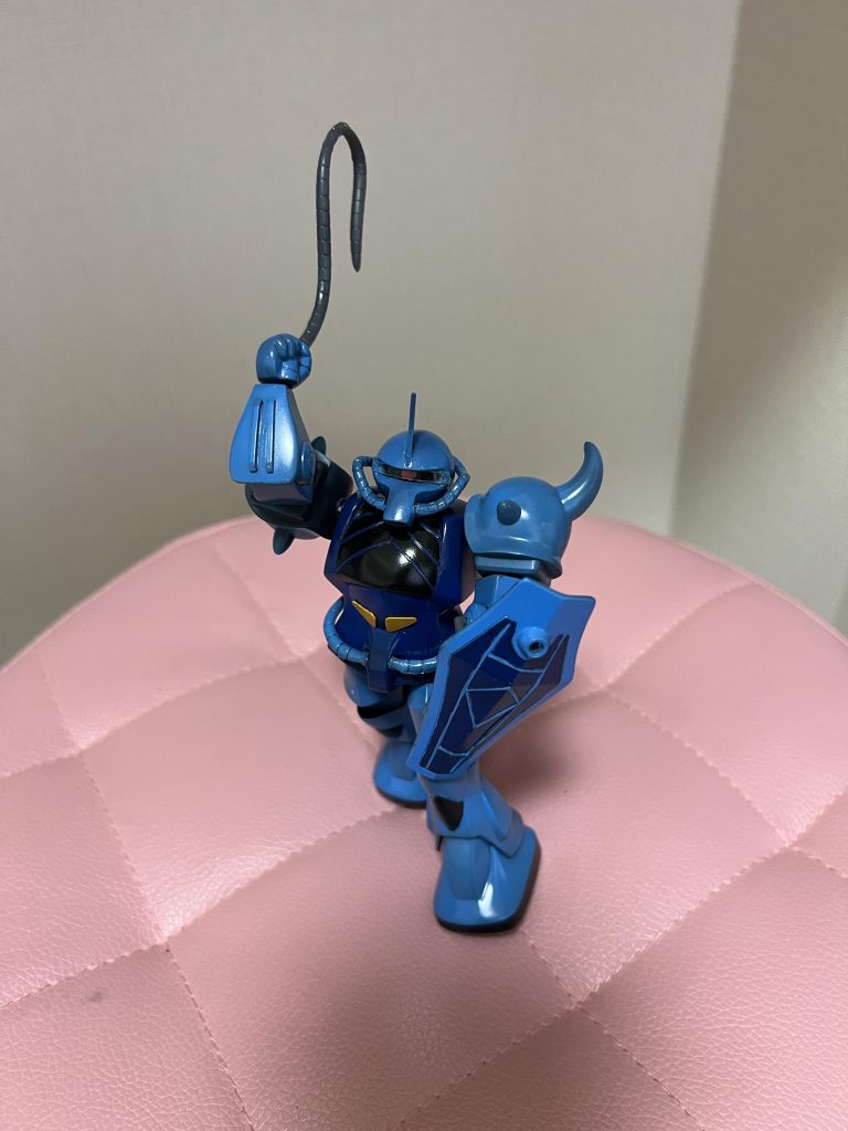 黒サフからのグラデーションを意識しましたが結局ほぼベタ塗り。