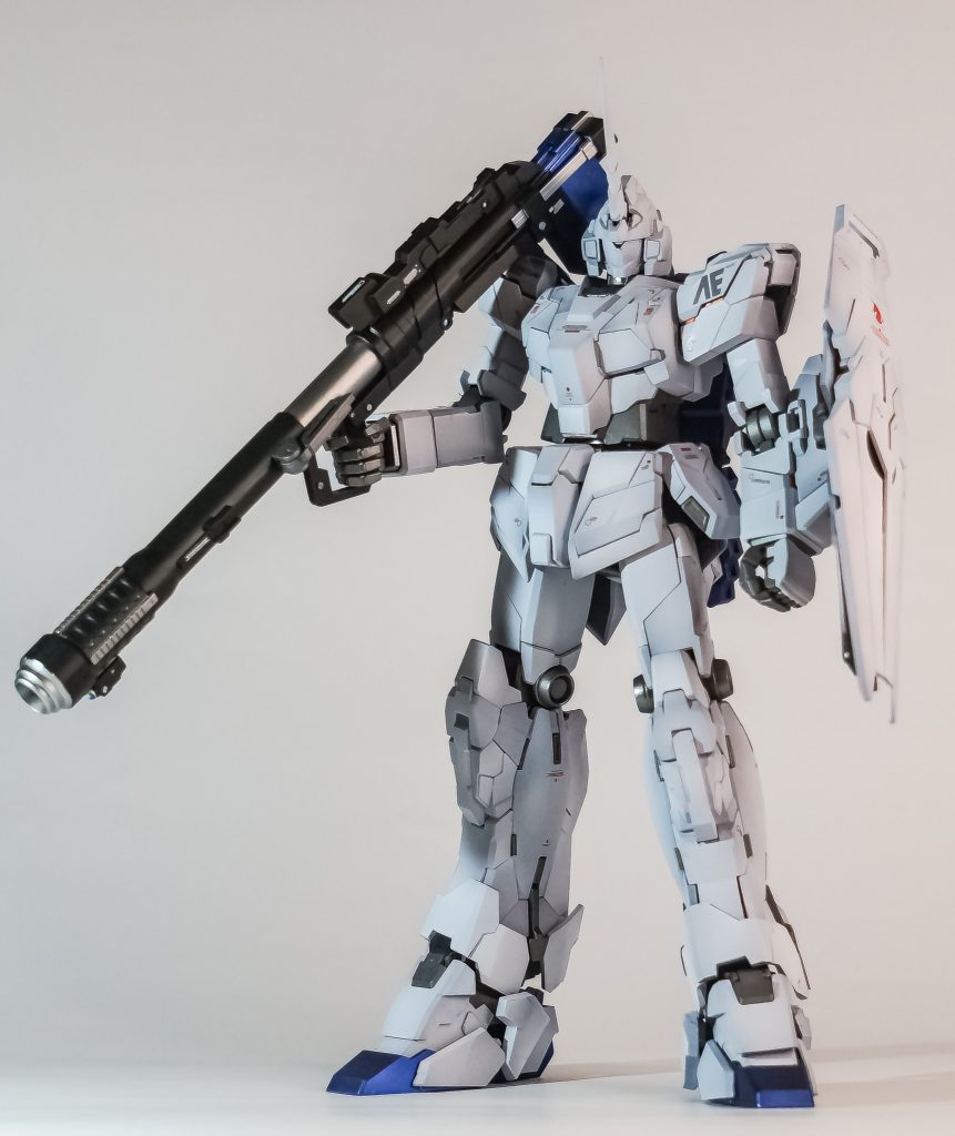 外装は下地　(ガイア)サーフェイサーEVOガンメタ本塗装　(ガイア)Ex-ホワイト×3層