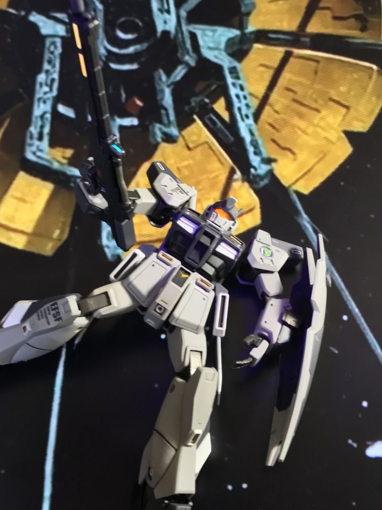 ラビアンローズ直掩。試作ガンダム3号機受領の為、アルビオン護衛任務中。ライフルは開発中Zプラス用のものを転用。