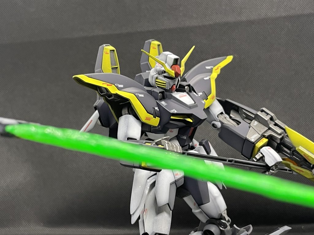 足がちょっと長すぎる印象でしたが、今回は全く手を入れず、デカールも素直に付属のデカールを使用しています。