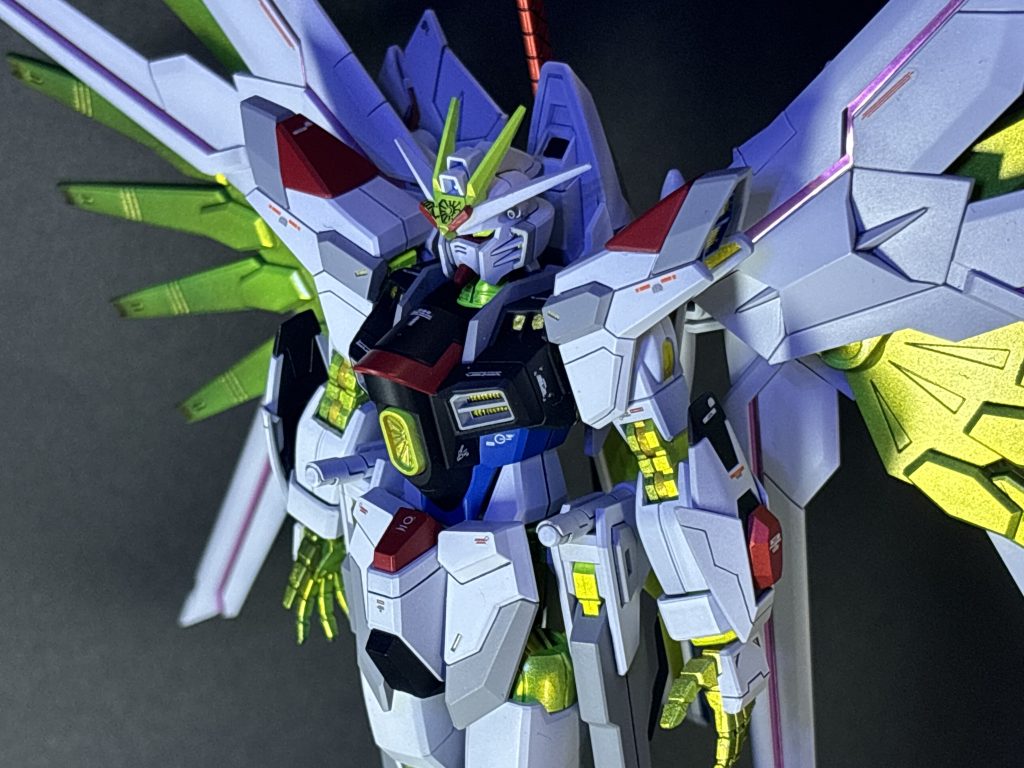 ディスラプターこちらもしっかり塗り分け。とはいえ流石に筆塗りでした💦