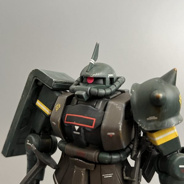HG リアルタイプ　ザクⅡ