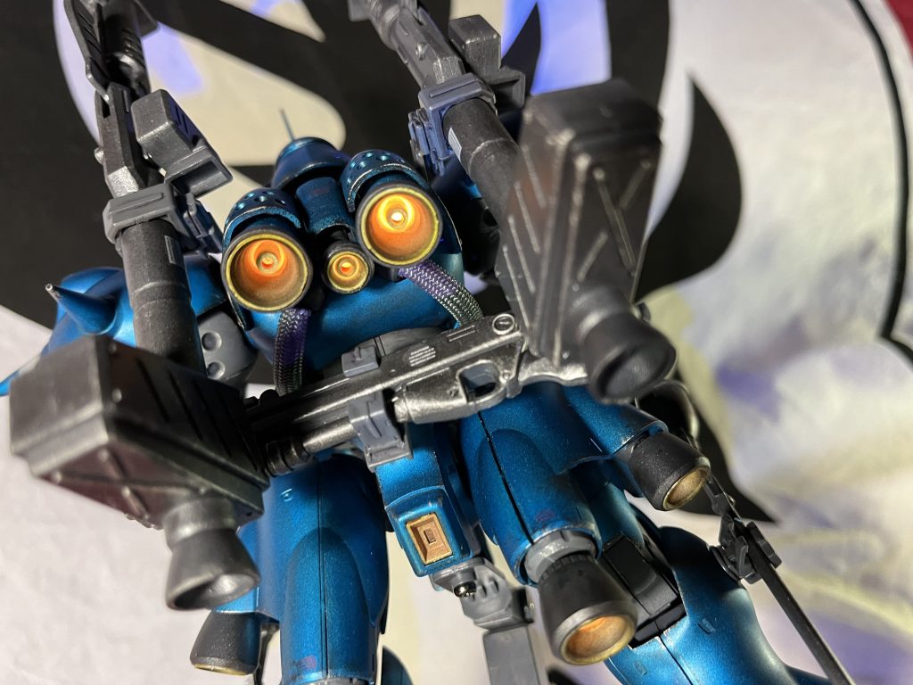 蛍光塗料で発光表現してみたりと20年前にパチ組したキットでしたが、良い練習になりました。さて、次は何を作ろうか