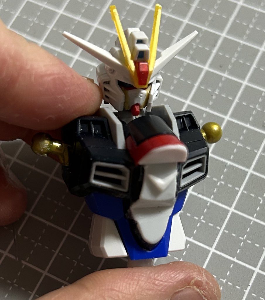 最初はこんな感じでしたインパルスに似てるようでまだフリーダムの面影が残ってます……