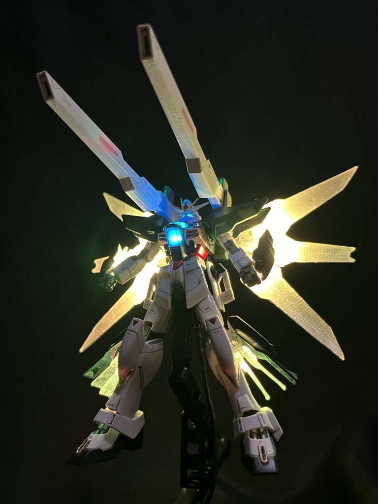 ガンダムダブルエックス　電飾修正–3枚目/制作者：@BearTwRider