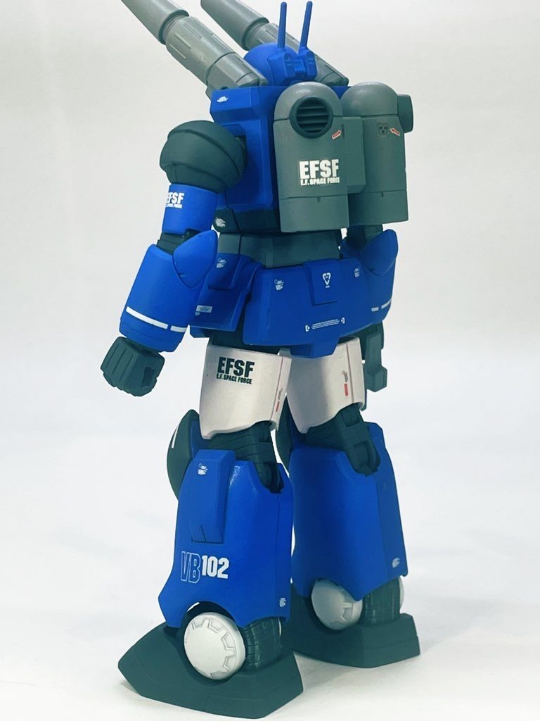 重装型とは武装がだいぶことなりますが、構造は同じなので配色は馴染んでいるかなと思います。