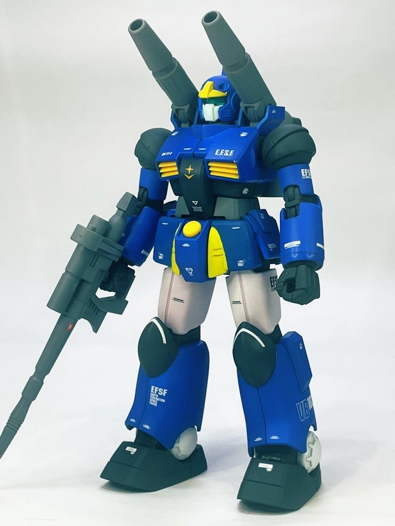 HGガンキャノン(REVIVE版)を重装型カラーに全塗装。7月7日はガンキャノンの日なのでちなんで制作しました。