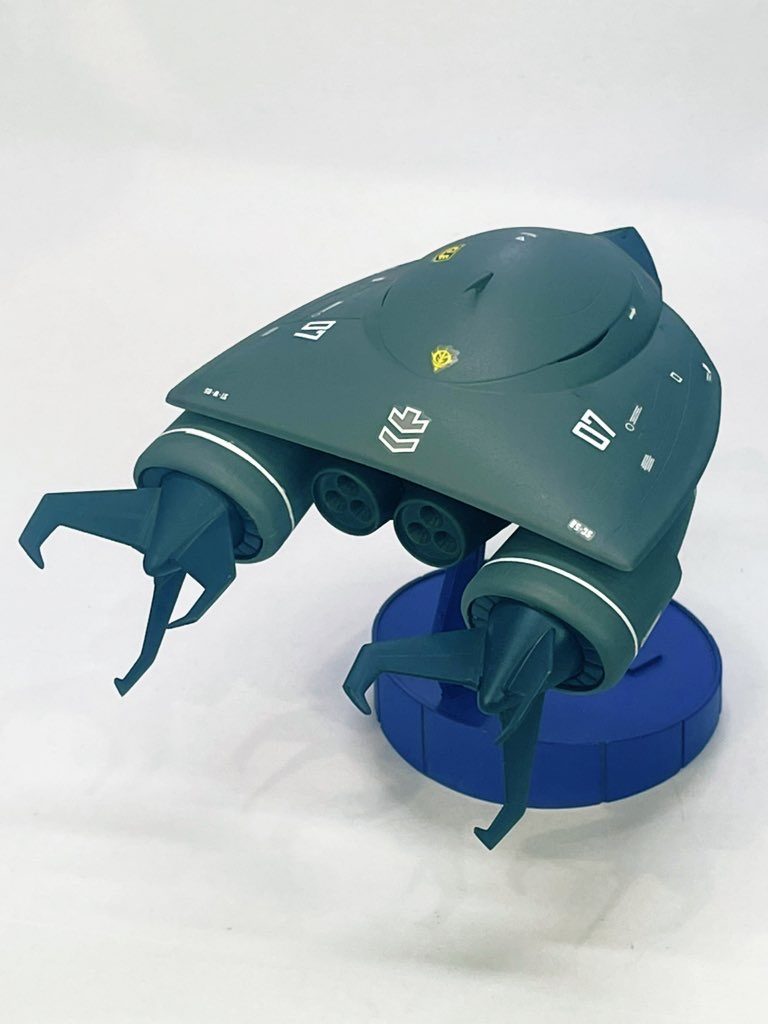 潜水艦よりだと色が地味なので、戦艦よりの深いグレーに塗装。