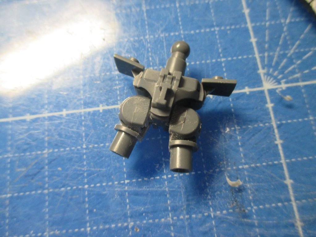 ノーベルガンダム–4枚目/制作者：堺・悠一