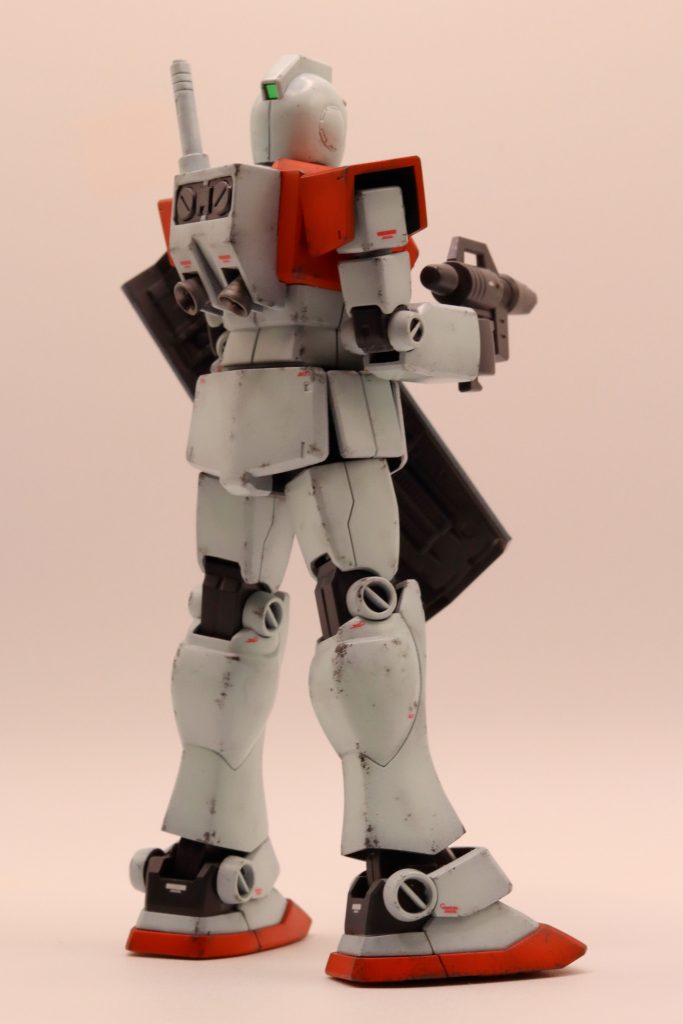 ジムっぽい射撃ポーズ