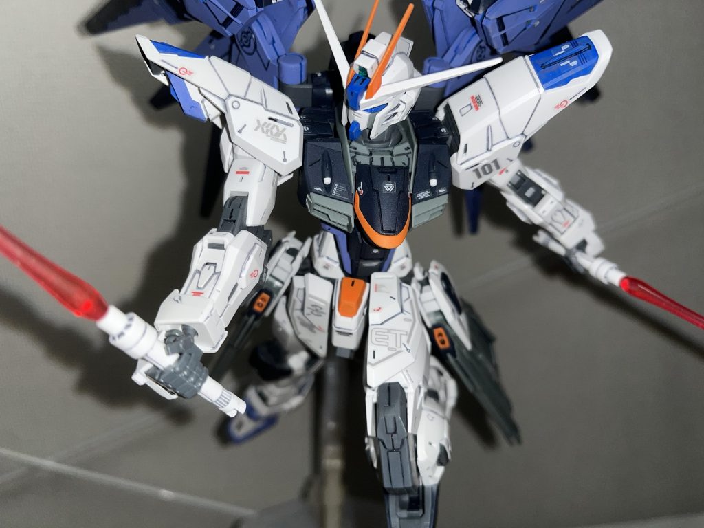 二刀流。パージアタックは出来ませんがね。