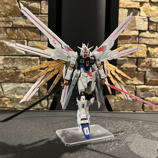HG 1/144 マイティーストライクフリーダムガンダム