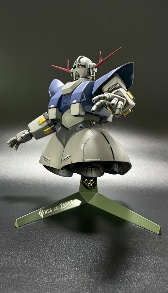 子供の時以来に組んでみましたが、HGUCのジオングってこんなにカッコ良かったんだと再認識させられました💦 なんだったら赤いジオングにしてみたり、よりディティールアップを目指してみたりと、何回でも楽しめそうな良いキットです✨また機会があれば是非作りたいと思いました☺️