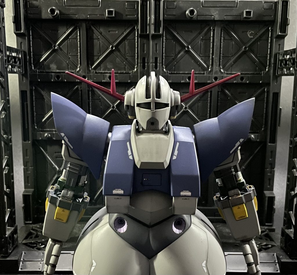 最近100均に売られてる台座を買ってみたんですが、これがまたなかなか雰囲気が出せて良い代物でした✨