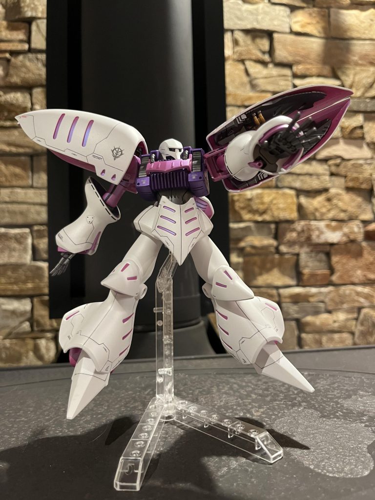 ここからはポージング集です♪まずは『行け!ファンネル』と言うセルフの時のポーズ! キュベレイと言ったらやはりファンネルですからこのポーズは映えますね(*´꒳`*)