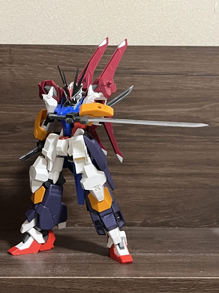 進捗③悩みに悩んだ末、バックパックはLOブースターのものをそのまま使用し、展開してヴォワチュール・リュミエールが展開できるオラ設定にしようと思い至りました笑