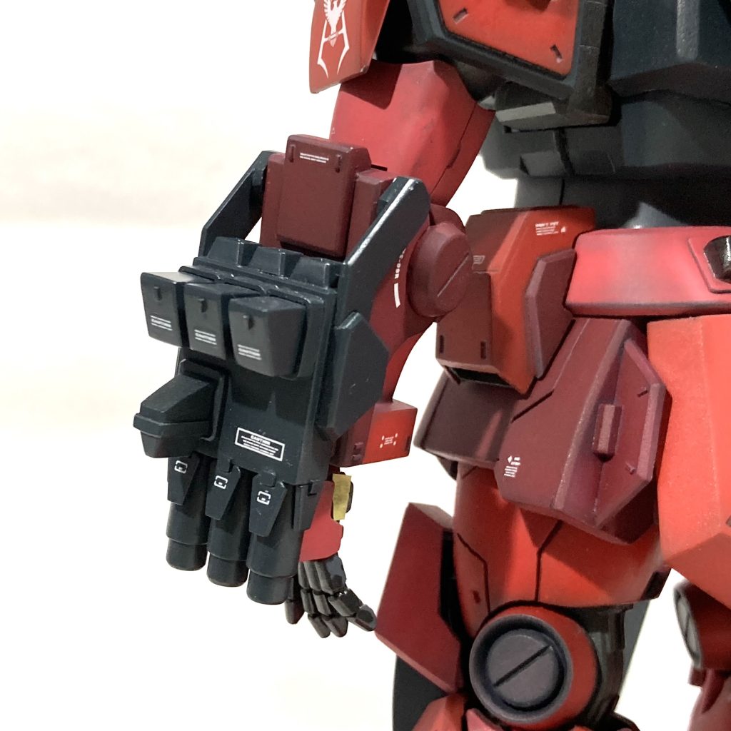 ビームバズーカと連携して連射兵器を追加したくて3連ガトリングを追加。