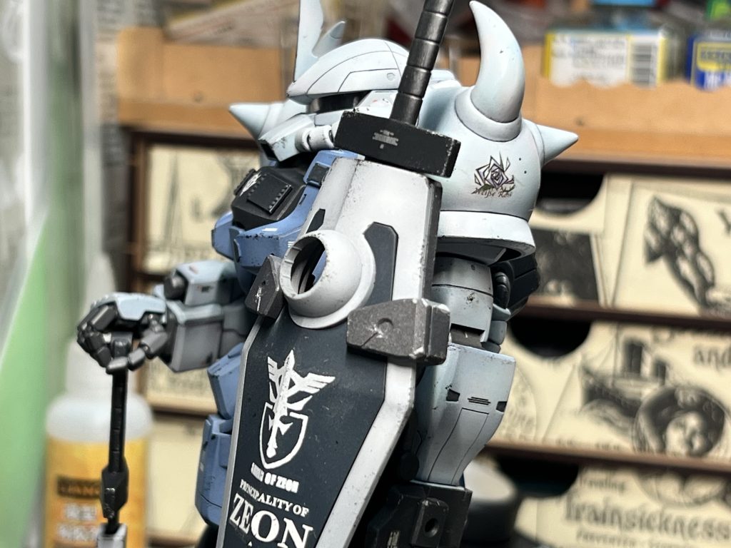 ヴァイス・ローゼのエンブレムも自作しました。