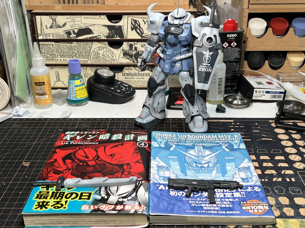 MG グフカスタム(ヴァイス・ローゼ)でした。キットの問題点わかっていたので2.0ザクIIでフレーム改造したかったのですが、結局ジオラマに載せる予定だったので諦めました。腕もドムの可動マニュピレーターに変えましたが保持力ありません。見た通り可動域はほぼゼロです。リベンジの予定は....ないです。ではまた。