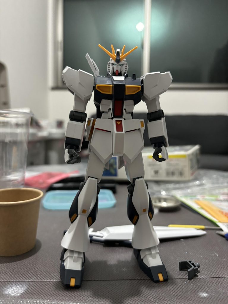 作品名：<p>新しいお題のためにEGニューガンダムのジャンク引っ張り出してきました。 羽つけたいなと。</p>