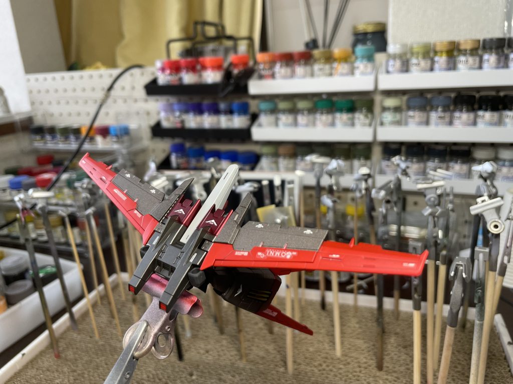 エールストライカーは、戦闘機風にしたくて、マットキャンディ塗装にしました