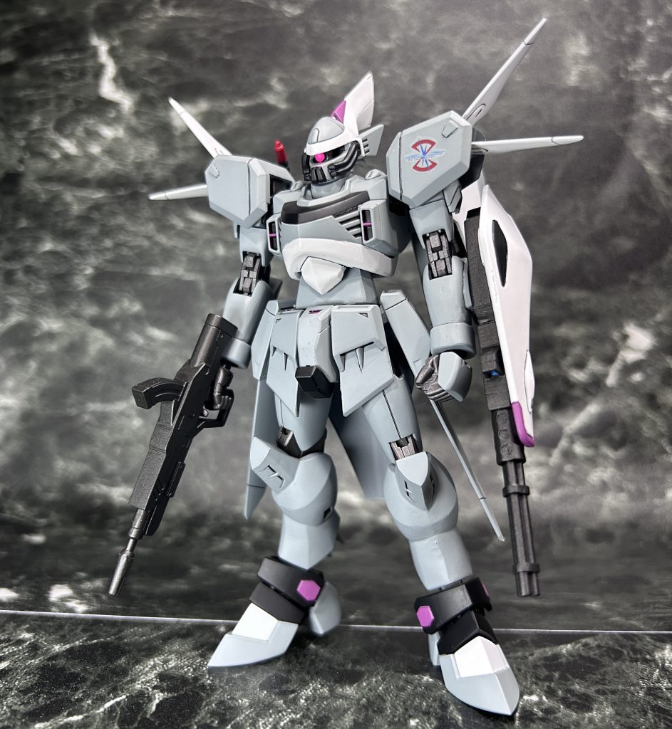 アクションポーズをガンガン取れるように改修しましたが、立位の状態でもプロポーションが崩れないようにバランスを調整。