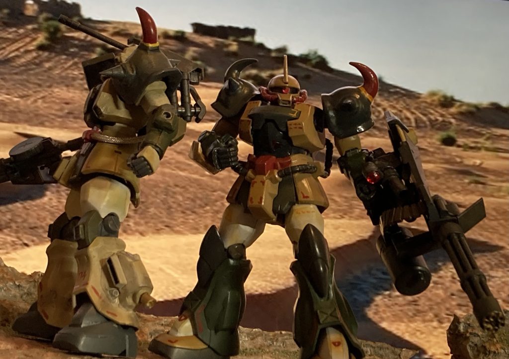 色彩パターンはザクとは少し変えています。トップコートも半光沢にしていますので、デザートタイプにしては、ちょいテカテカしすぎましたか〜?ね! この連休で娘と制作したジオラマを使いたくて、突貫製作したグフなのですが、わりと良いんじゃないかー!と自画自賛👏 今回もご覧いただきありがとうございます😭