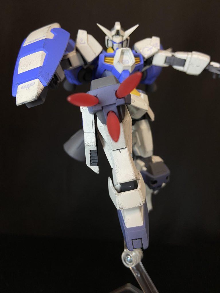 膝のビーム二ーキックももちろん健在。