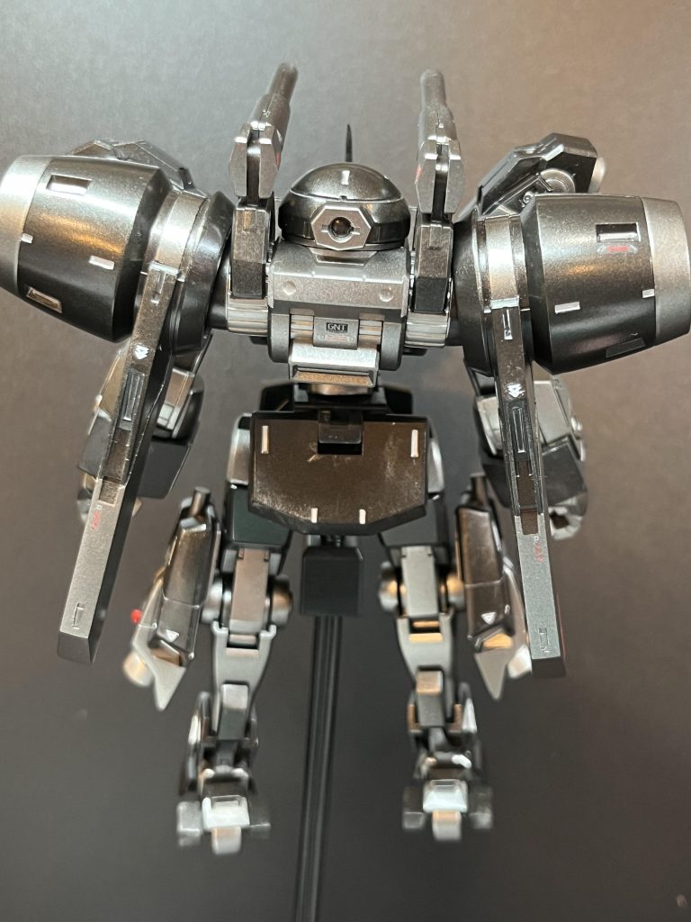 カラーリングも、初のメタリックの全塗装にしてみたり、ちらほらレッドポイントも加えてみました！  