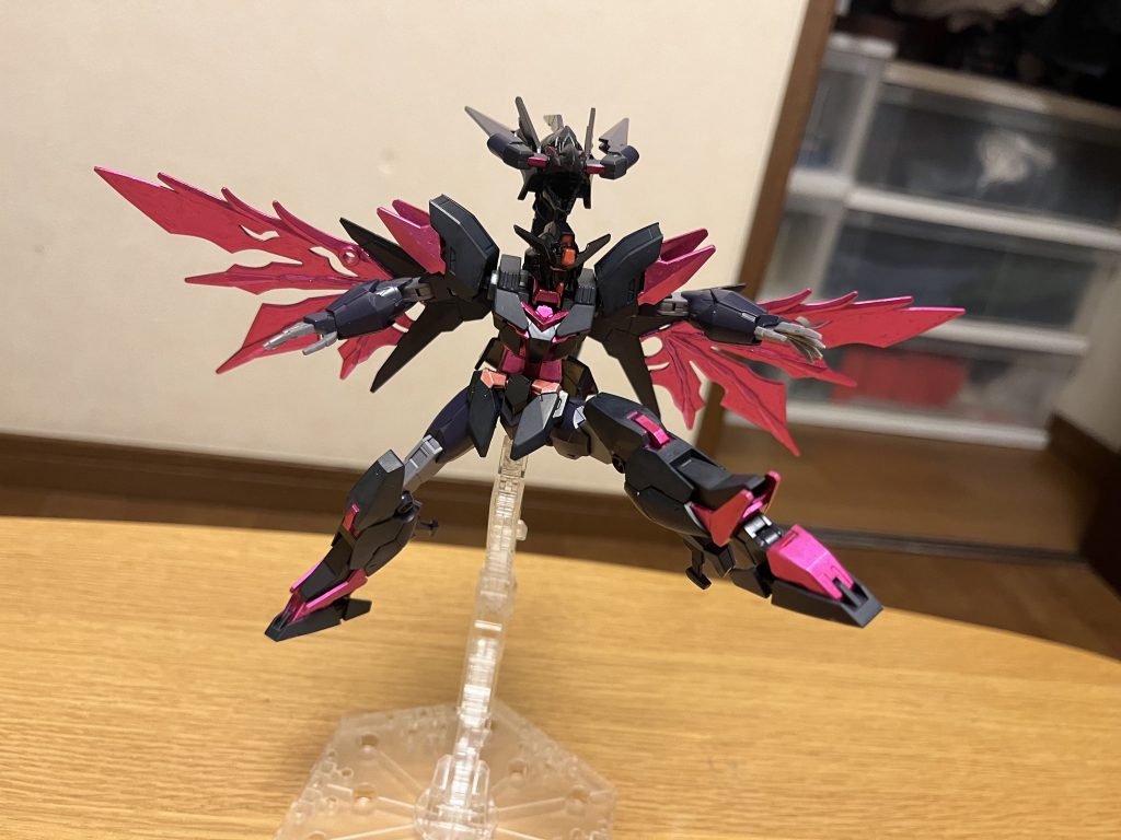 戦闘能力について超強化型自体は会得済みだが、この姿でもかなりの戦闘能力を誇り、ストライクフリーダムガンダムやインフィニットジャスティスガンダムですら歯が立たないほど。