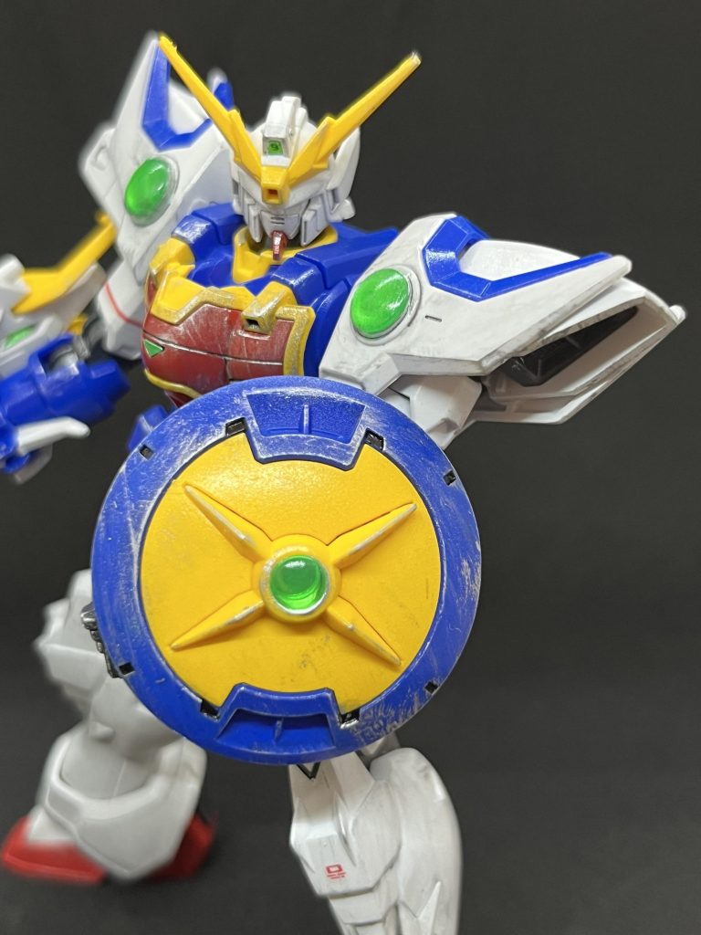 盾も中心にHアイズを仕込んでます。