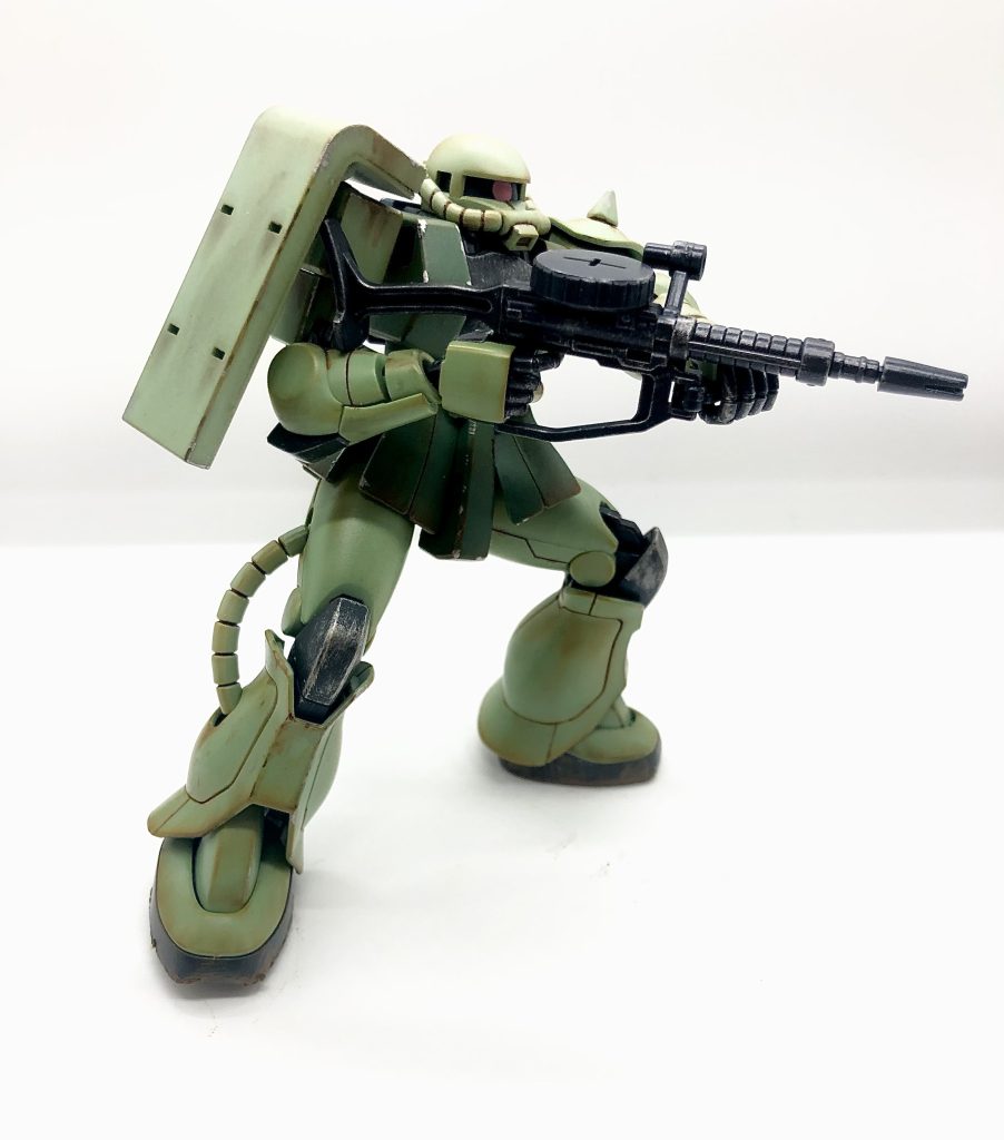 やっぱりザクは無骨でカッコいいですね✨