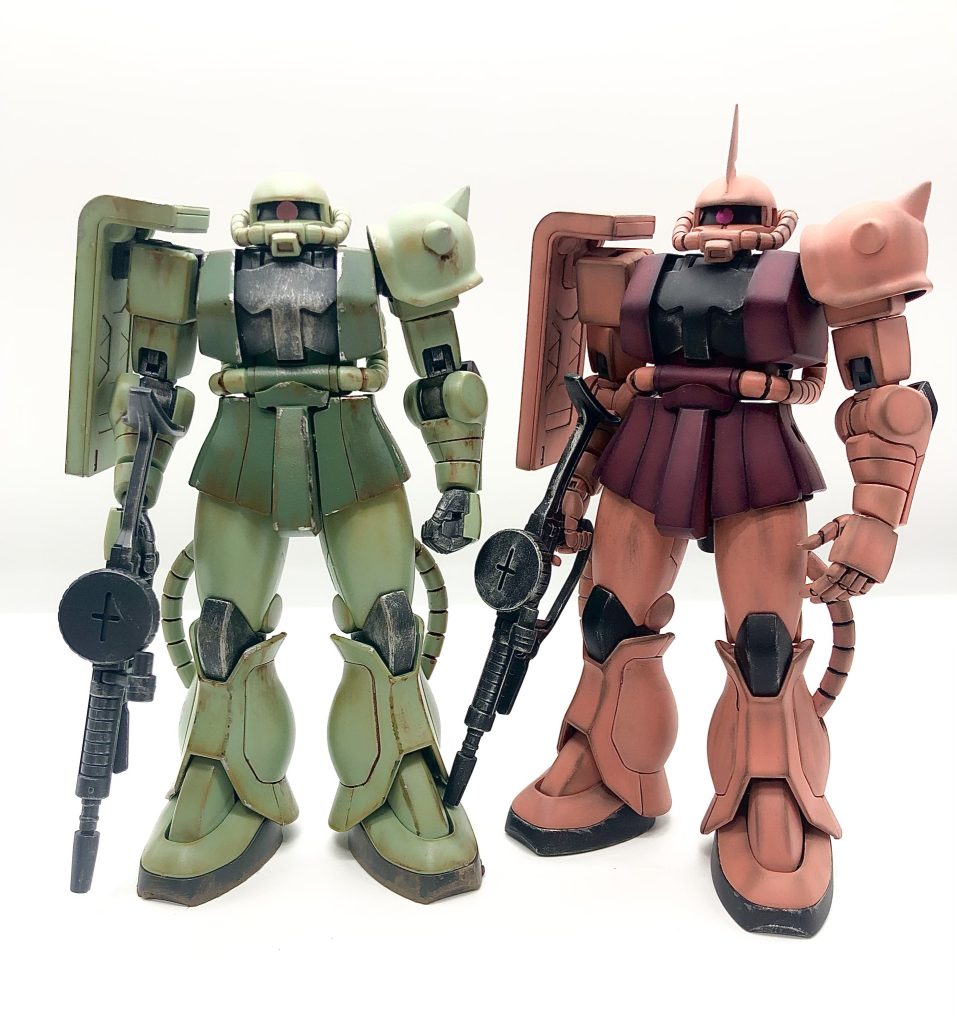 全塗装してあるシャアザク先輩と♪無塗装ありやな…