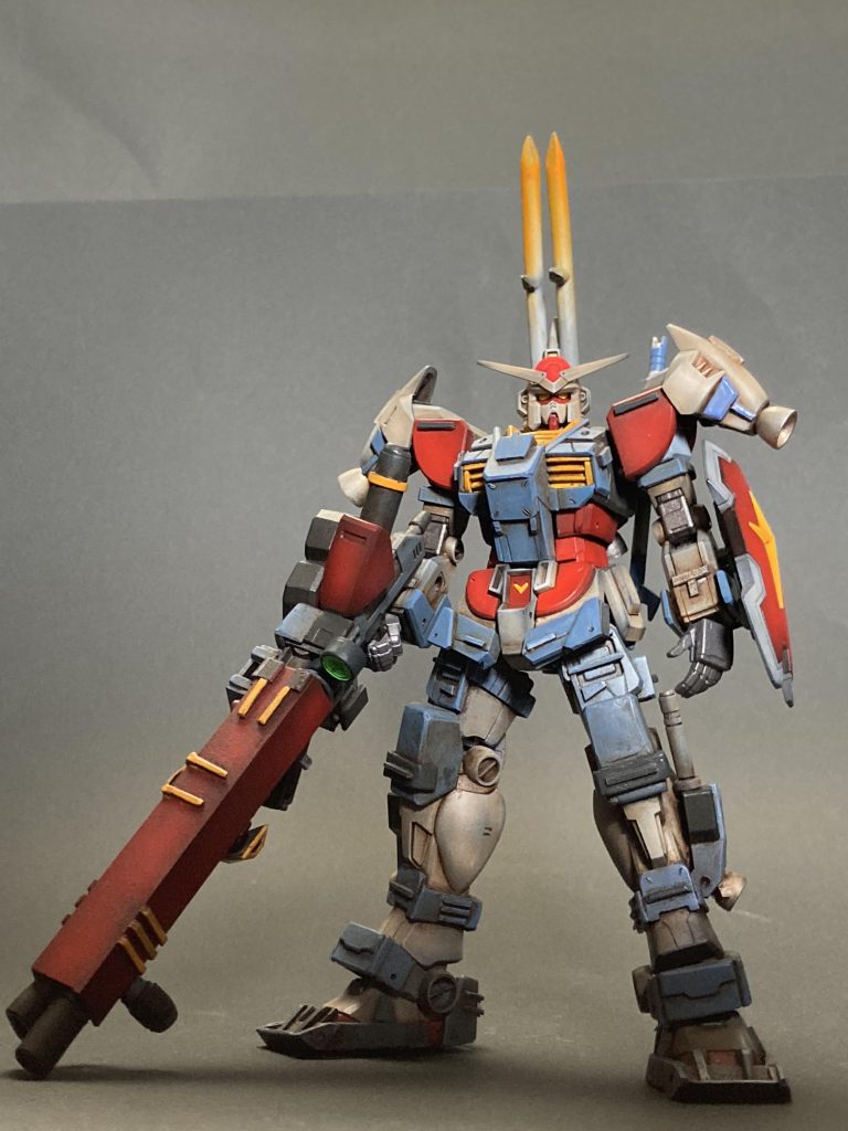 塗装はエアブラシと筆を併用し、こげ茶でウォッシングして重厚感を意識しました。