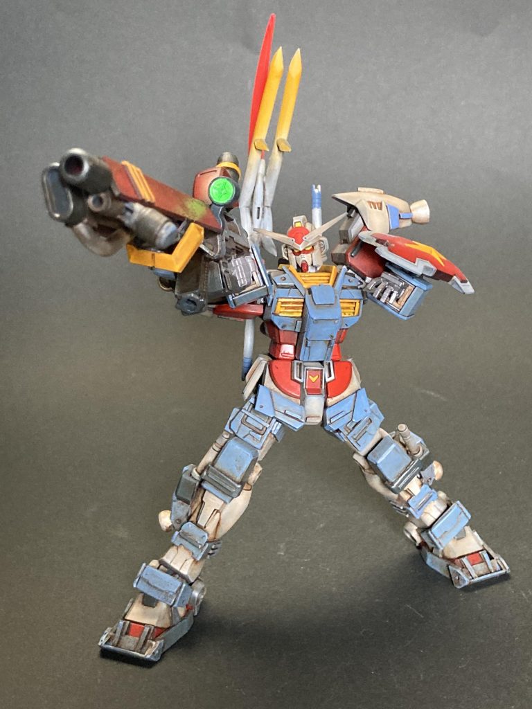 ビームライフルもランナー、ランナータグ、ジャンクパーツを使い大型にしてみました。