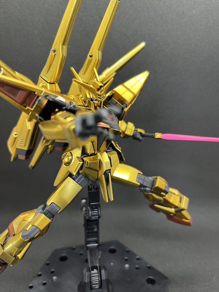 シラヌイアカツキガンダム–3枚目/制作者：MIZUKICHI