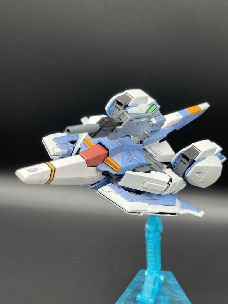 ウェーブ・ライダー形態に変形。びゅーん。