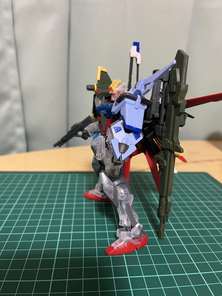 ストライクガンダムパーフェクトパック–5枚目/制作者：アッキー