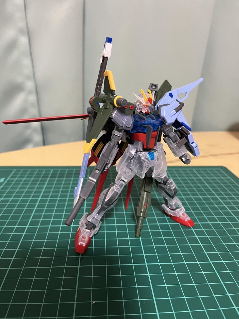 ストライクガンダムパーフェクトパック–2枚目/制作者：アッキー