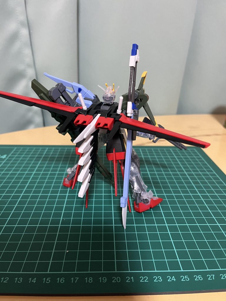 ストライクガンダムパーフェクトパック–4枚目/制作者：アッキー