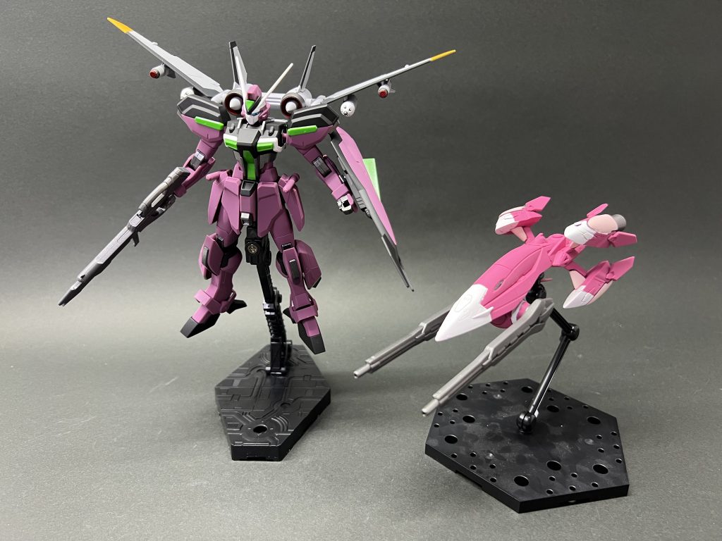 この2機がそろったので、エグザスを小改造してガンバレルストライカーに変形装備出来る様にしました。