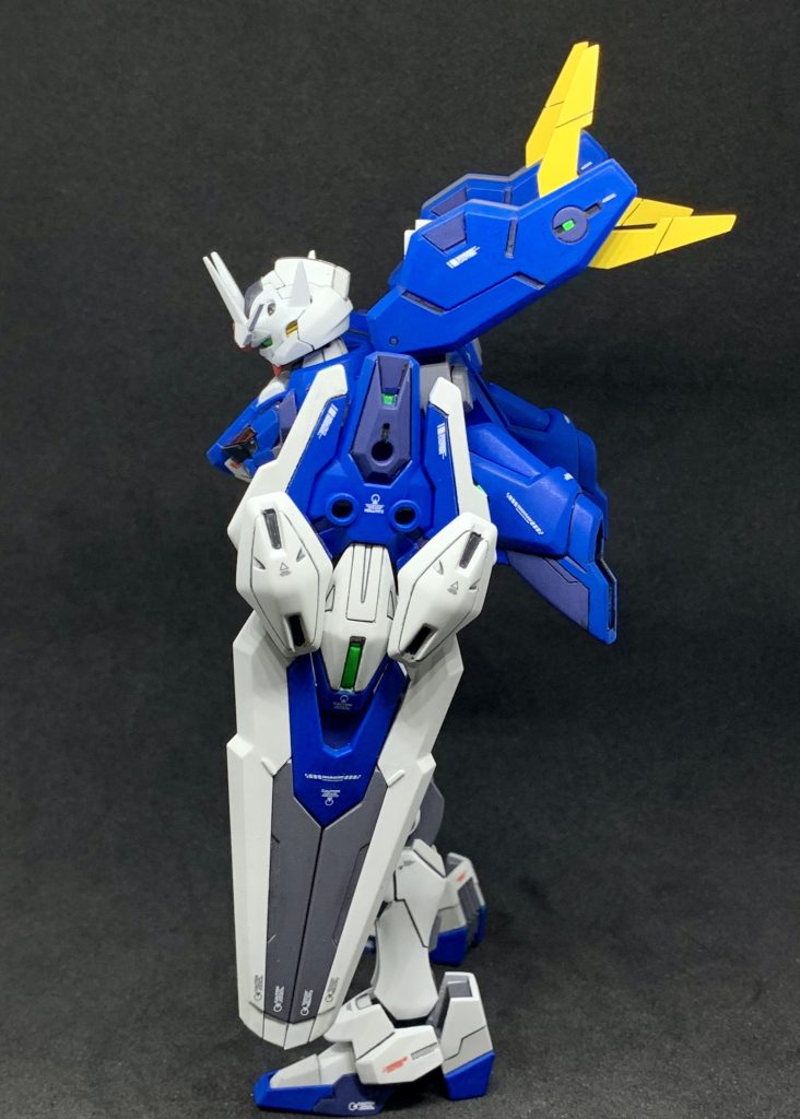 盾は組んだ後塗装ハゲが怖いのでそのままにしています