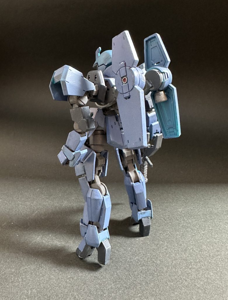 ちょっとだけ米軍機を意識したブルーをつくってみました。