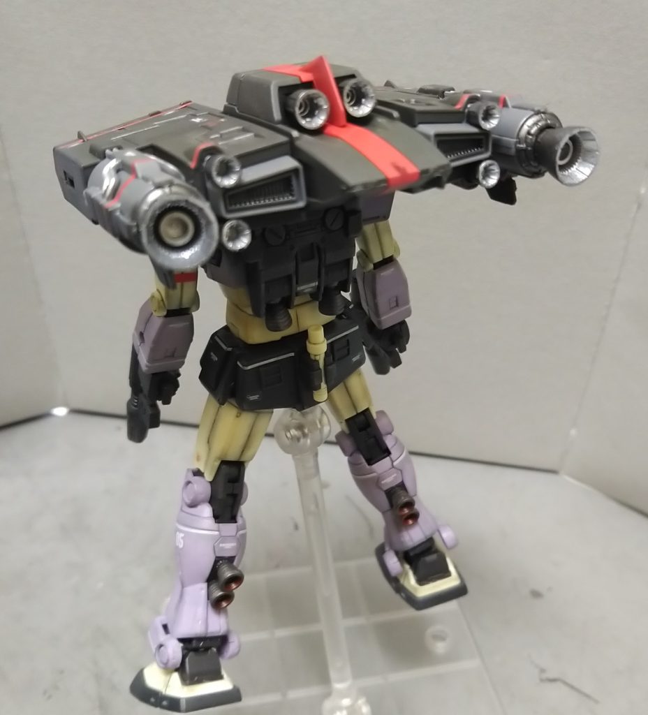 バックショット。ブースターがカッコいいです。