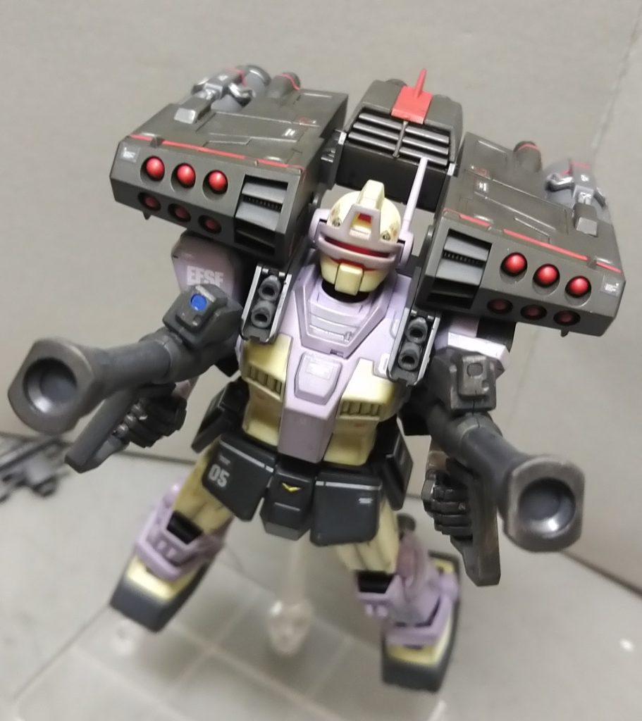 陸ジムのバズーカー２丁持たせてみました。