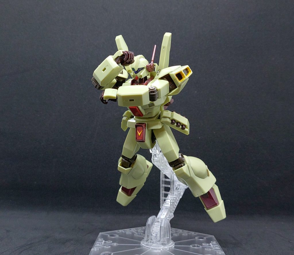 やはりジェガンのデザインはカッコ良いですね...