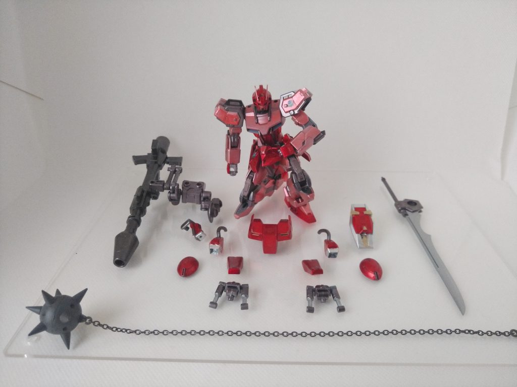 アーマーは着脱可能。武装・ストライクハンマー ・XM404グランドスラム・ストライクバズーカ ・右腕ビームサーベル・ビームサーベル付シールド