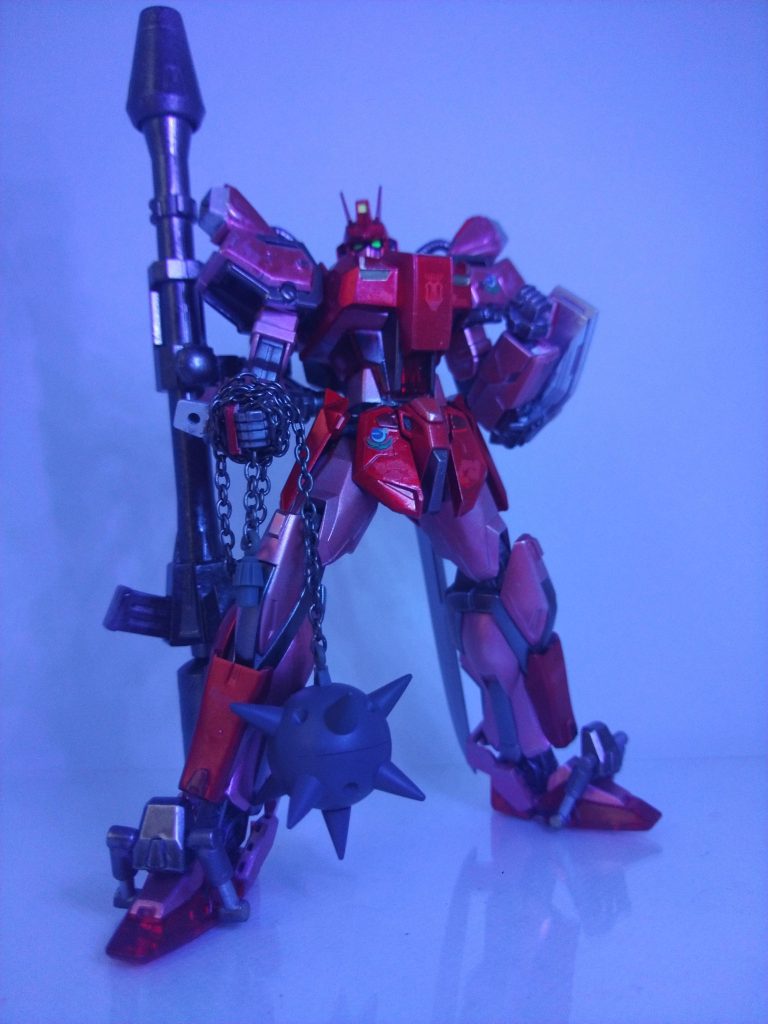 モノは試しにブラックライトに反応する透明GMデカールをいくつかペタペタ。透明デカールって貼り辛い❗