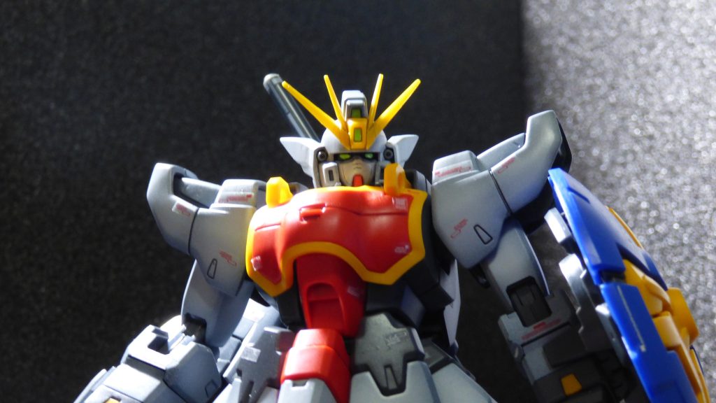 EW版のキットはどれも格好良いです(*´▽｀*)MGのキットはVer.Kaのνガンダムが眠っているので掘り起こして製作を開始しようと思いってます。もちろん魔改造ガンタンクも少しずつ製作していってますよ！